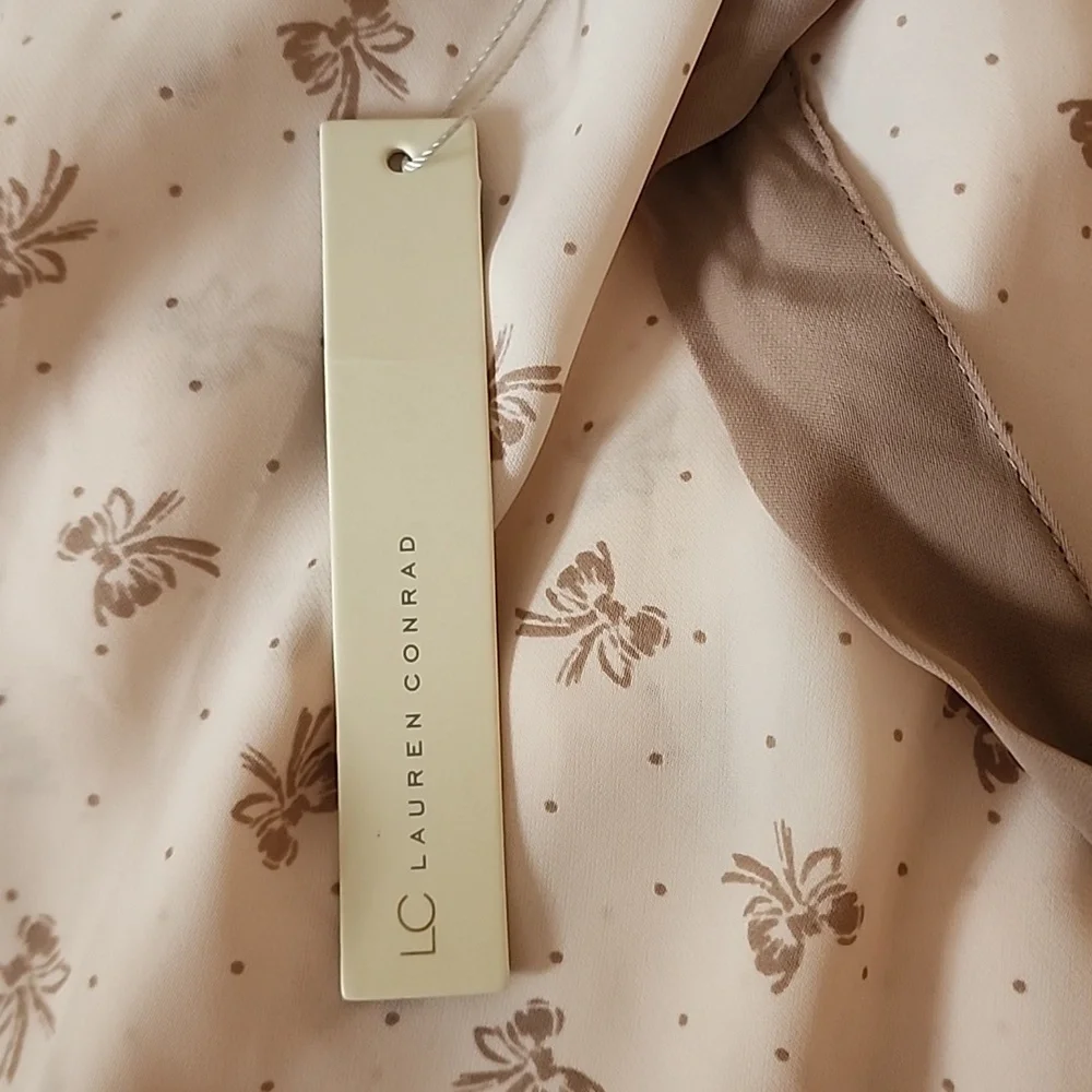 LC Lauren Conrad Elegant Cream Floral Women's Blouse - Picture 10 of 12